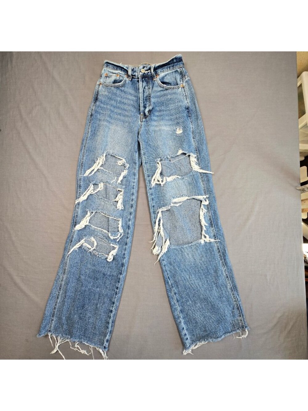 Pacsun 24 Womens Baggy Jeans Distressed Light Wash Casual Denim Pants